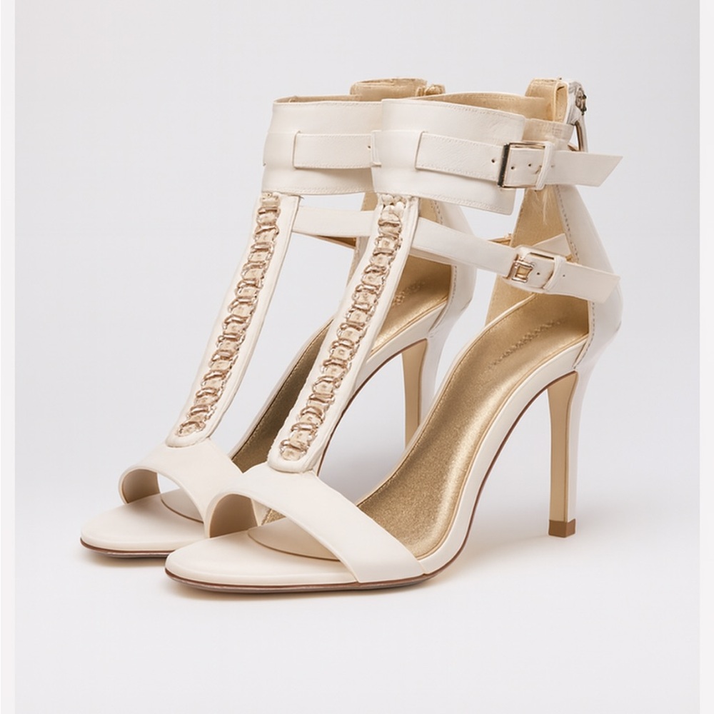 Guess elegant sandals,heels3.5”